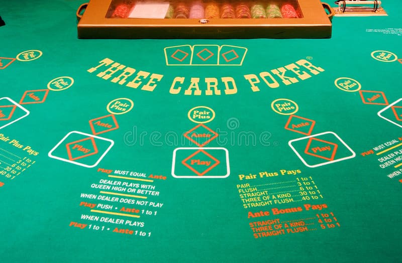 میز بازی پوکر 3 کارتی