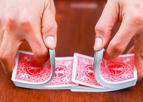 چگونه بازی کارتی گلف 9 نفره (Nine Card Golf) را انجام دهیم؟