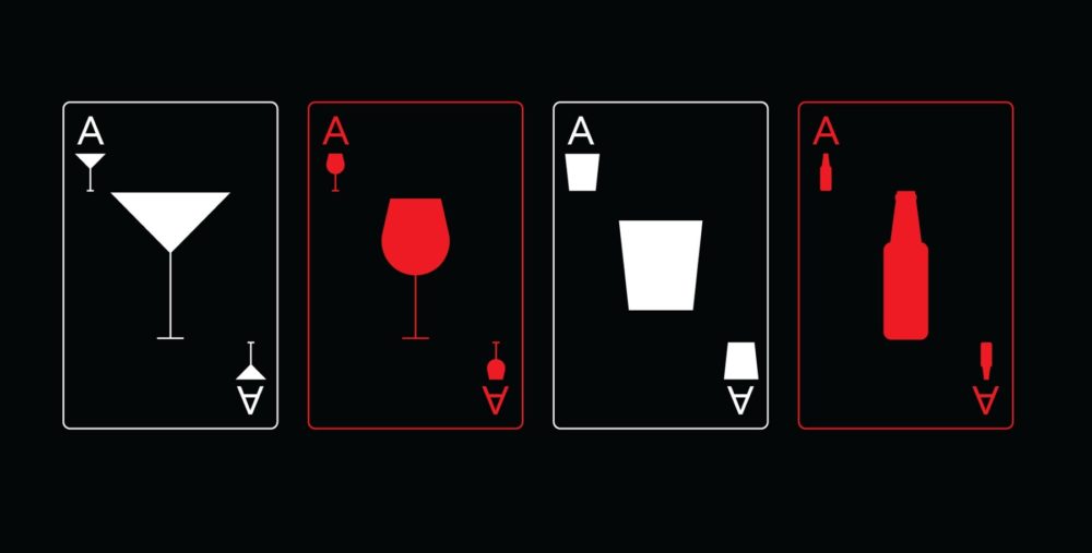 5 بازی کارتی جذاب برای زمان همنیشی دور میز و نوشیدنی